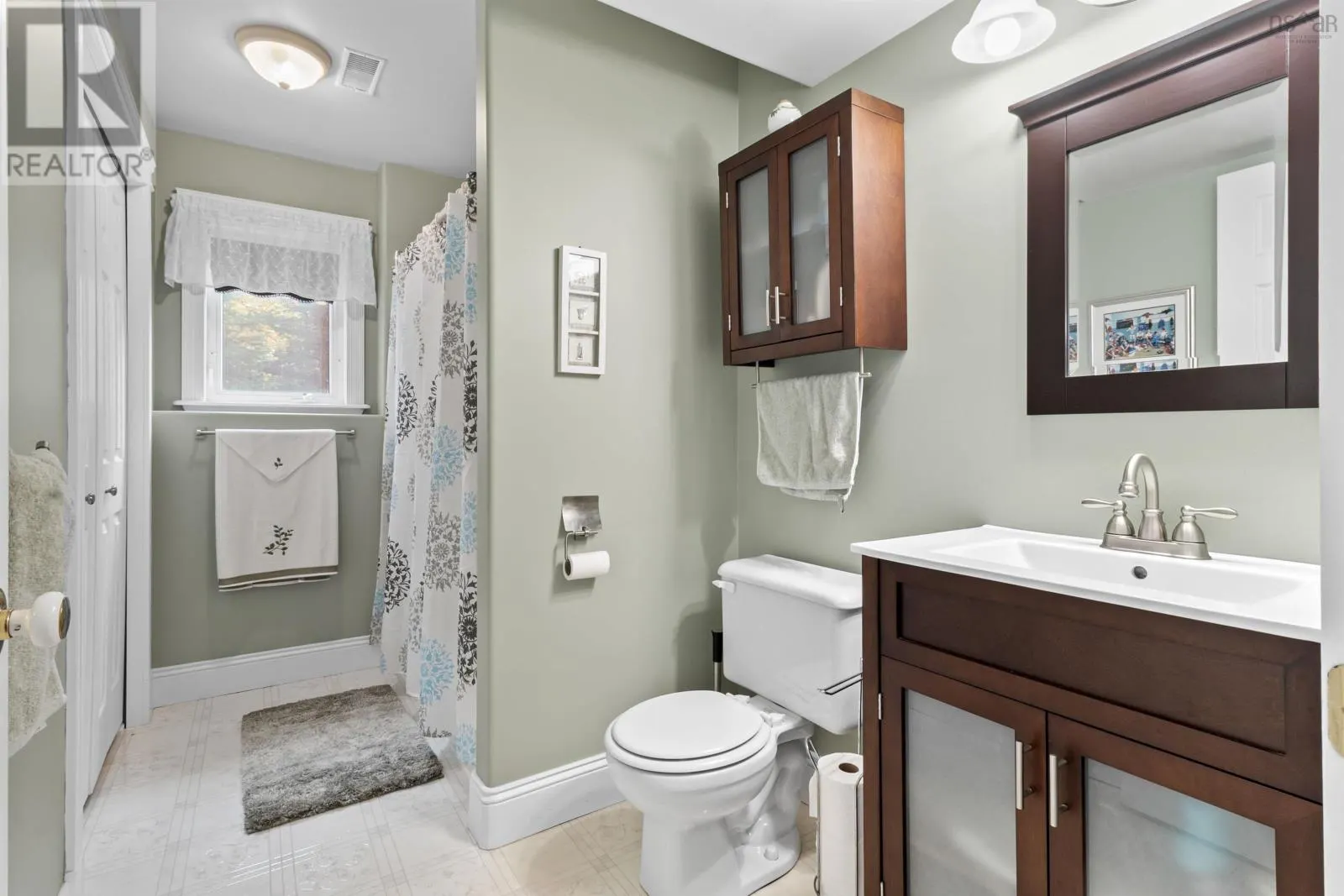 104 Lisa Ann Drive Drive