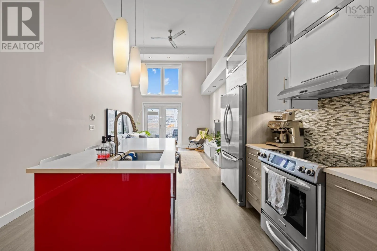 307 5662 Roberts Street