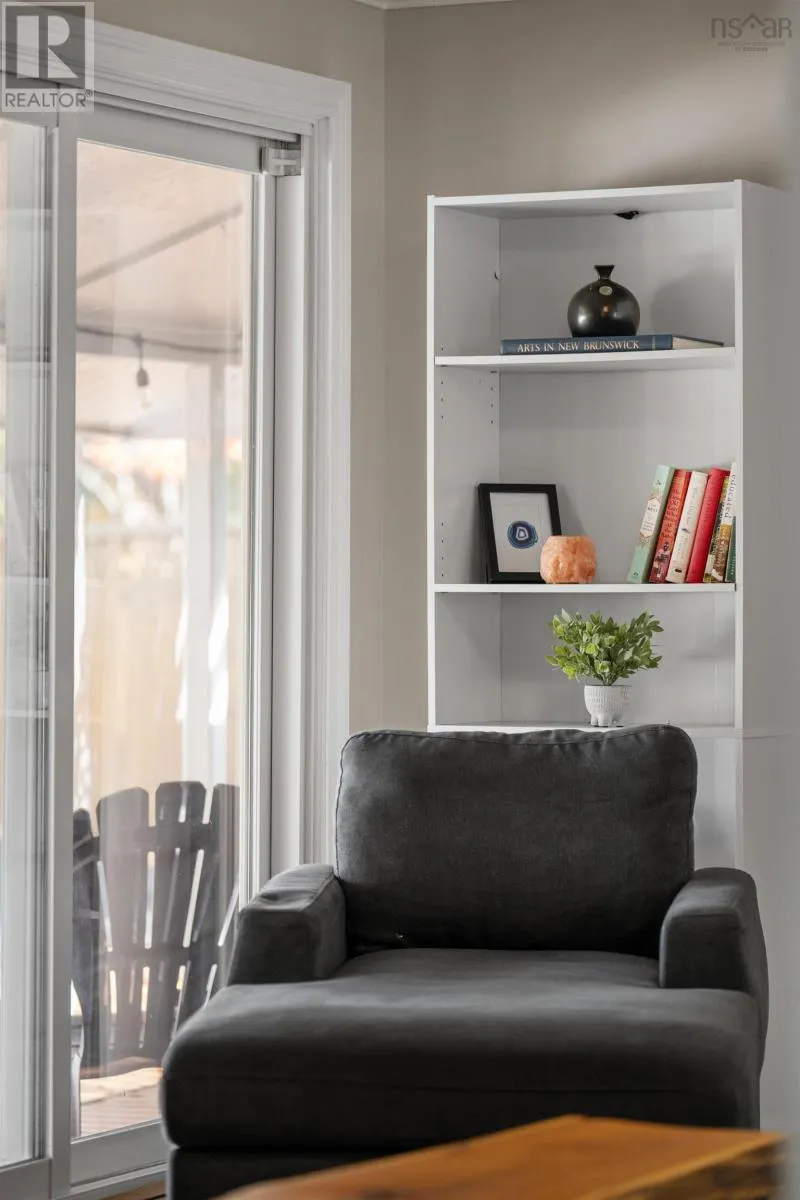 27 Crooked Lake Road