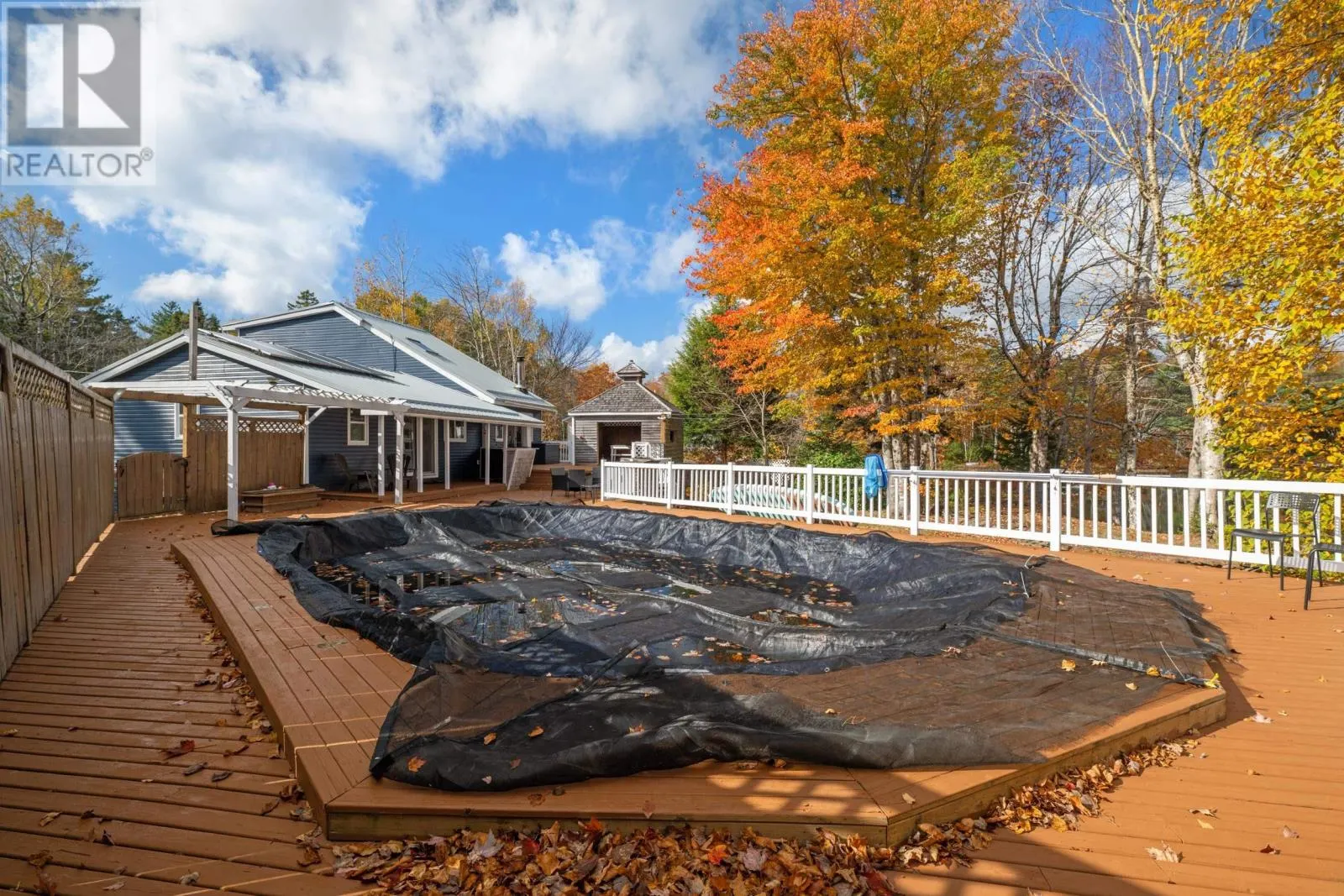 27 Crooked Lake Road