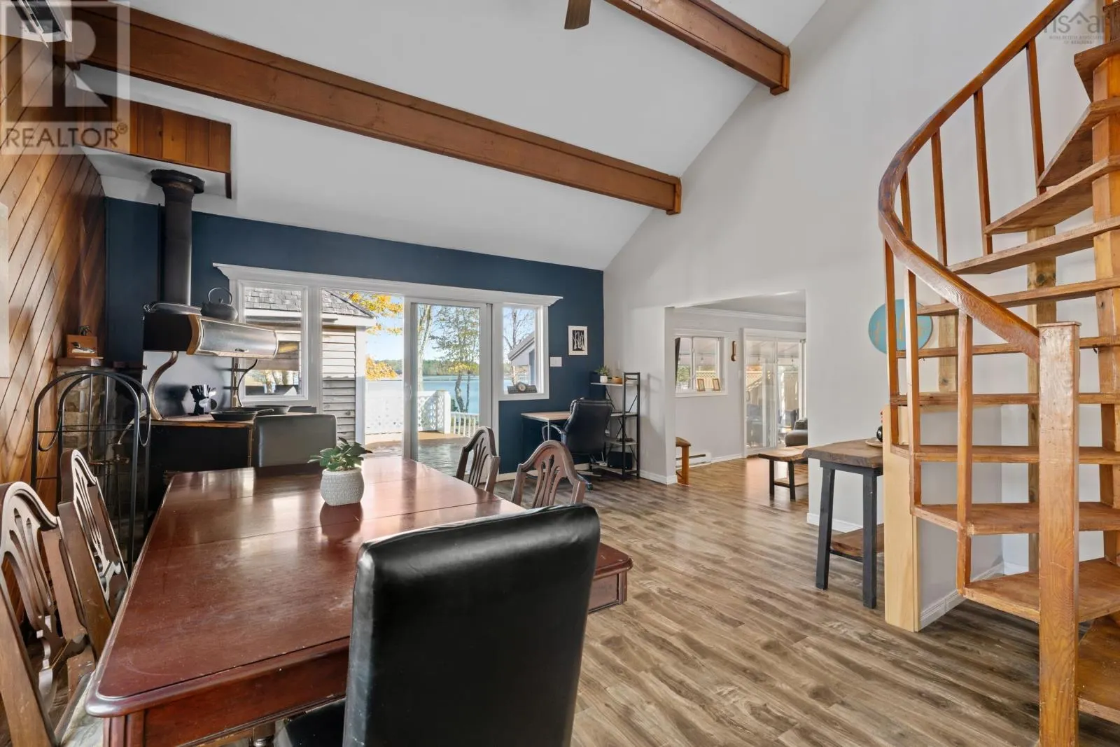 27 Crooked Lake Road