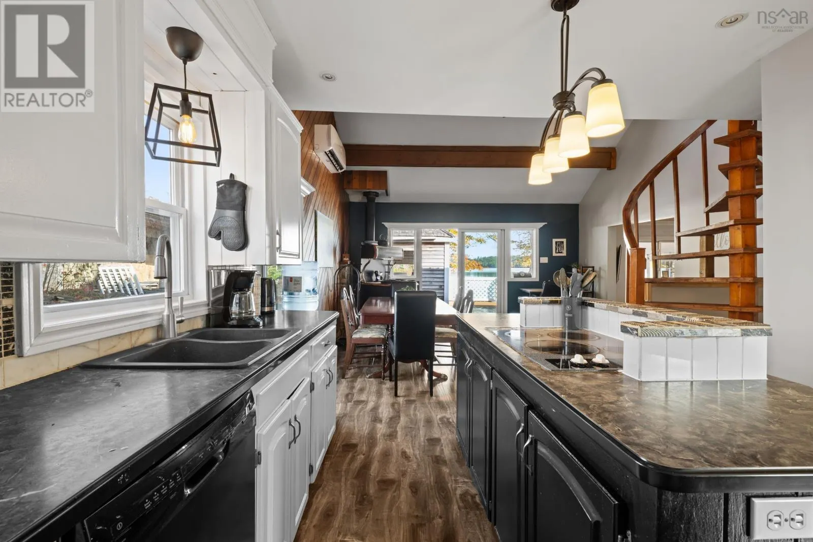 27 Crooked Lake Road