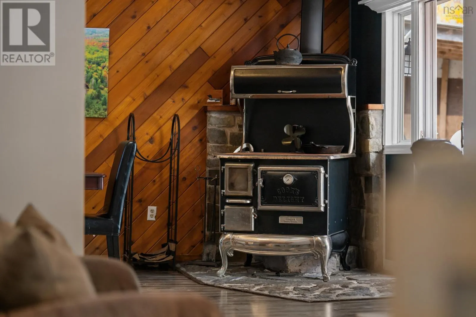 27 Crooked Lake Road