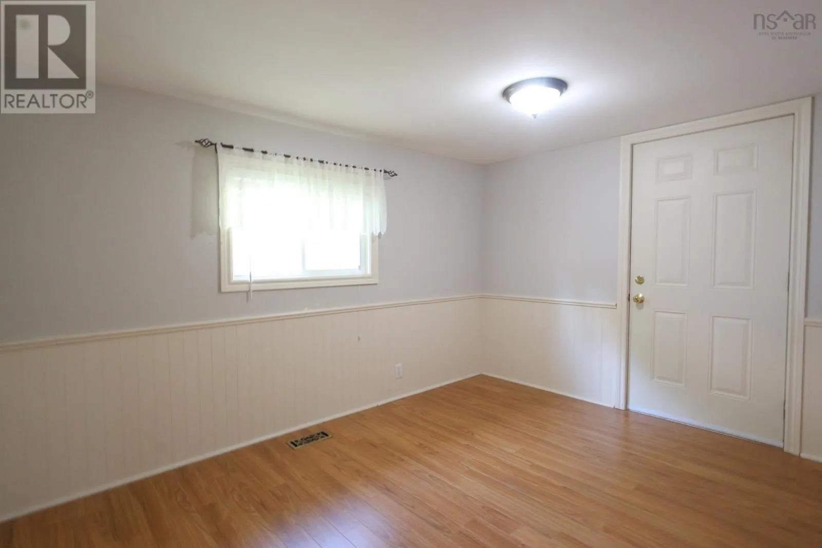 17600 & 17604 Highway 103