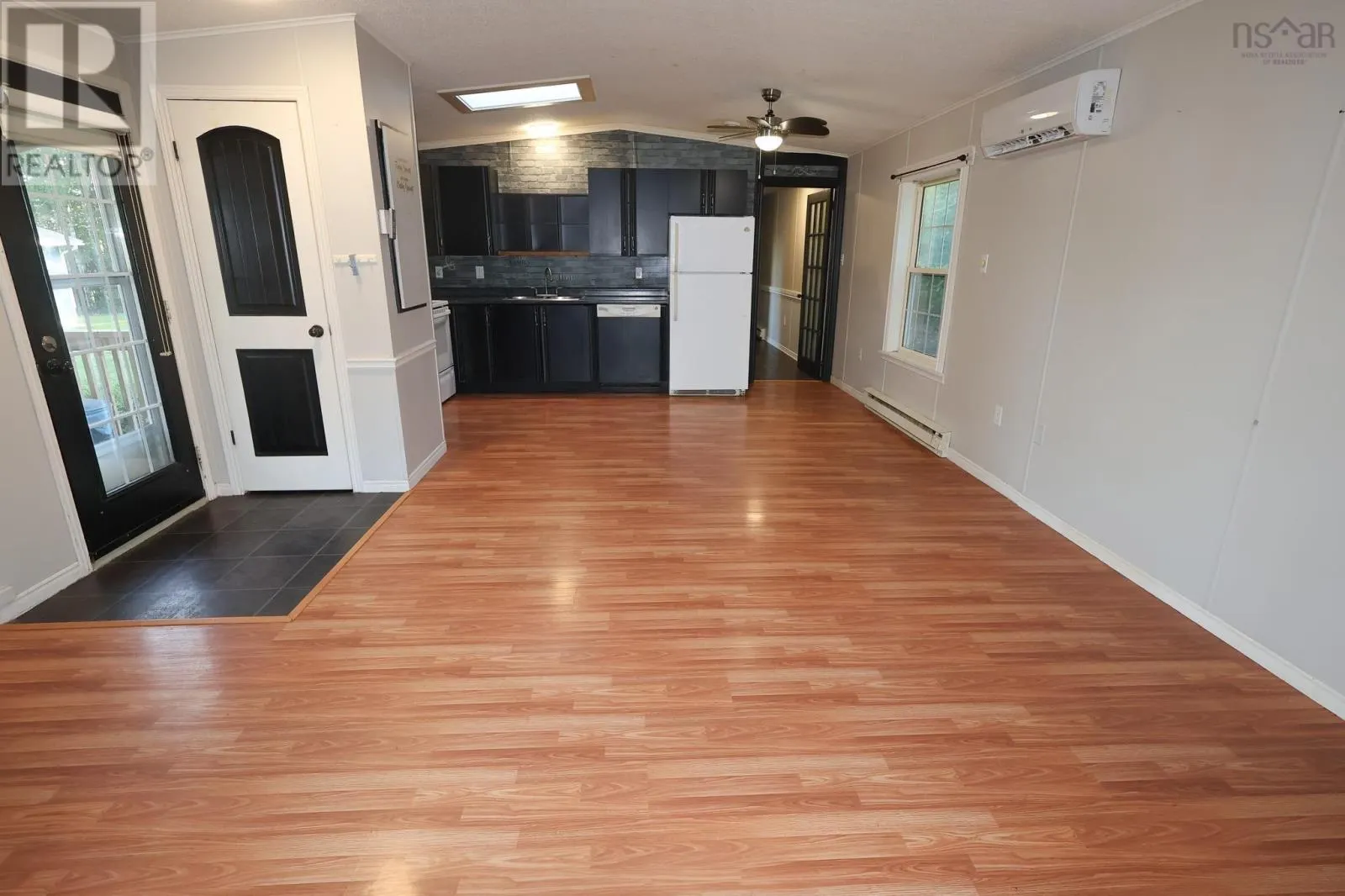 17600 & 17604 Highway 103