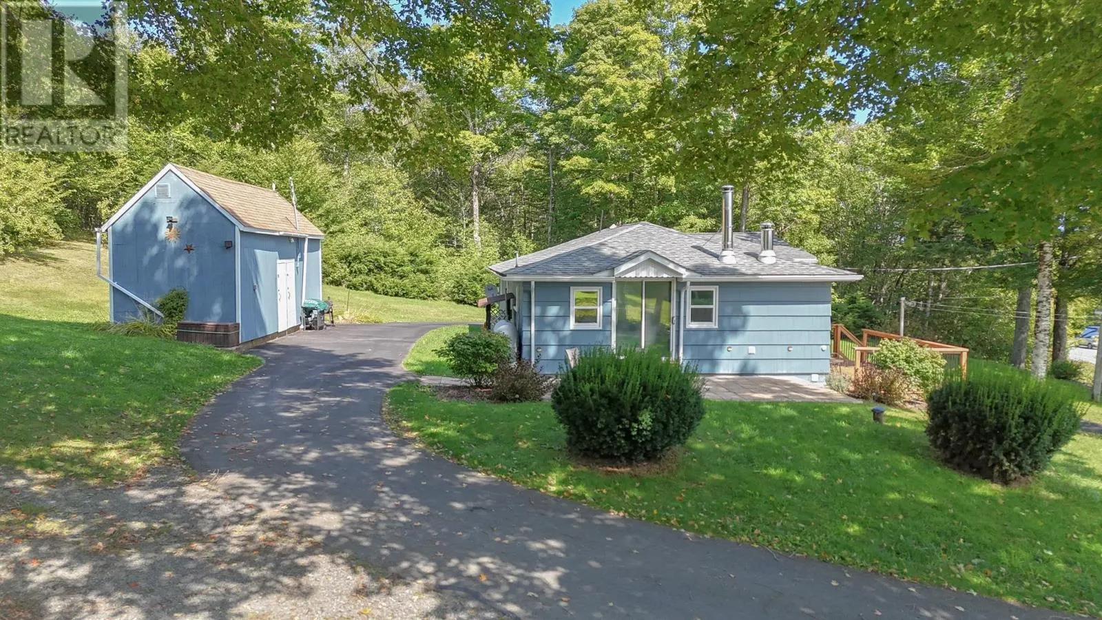 17600 & 17604 Highway 103