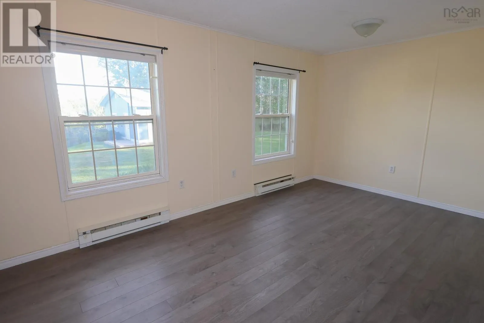 17600 & 17604 Highway 103