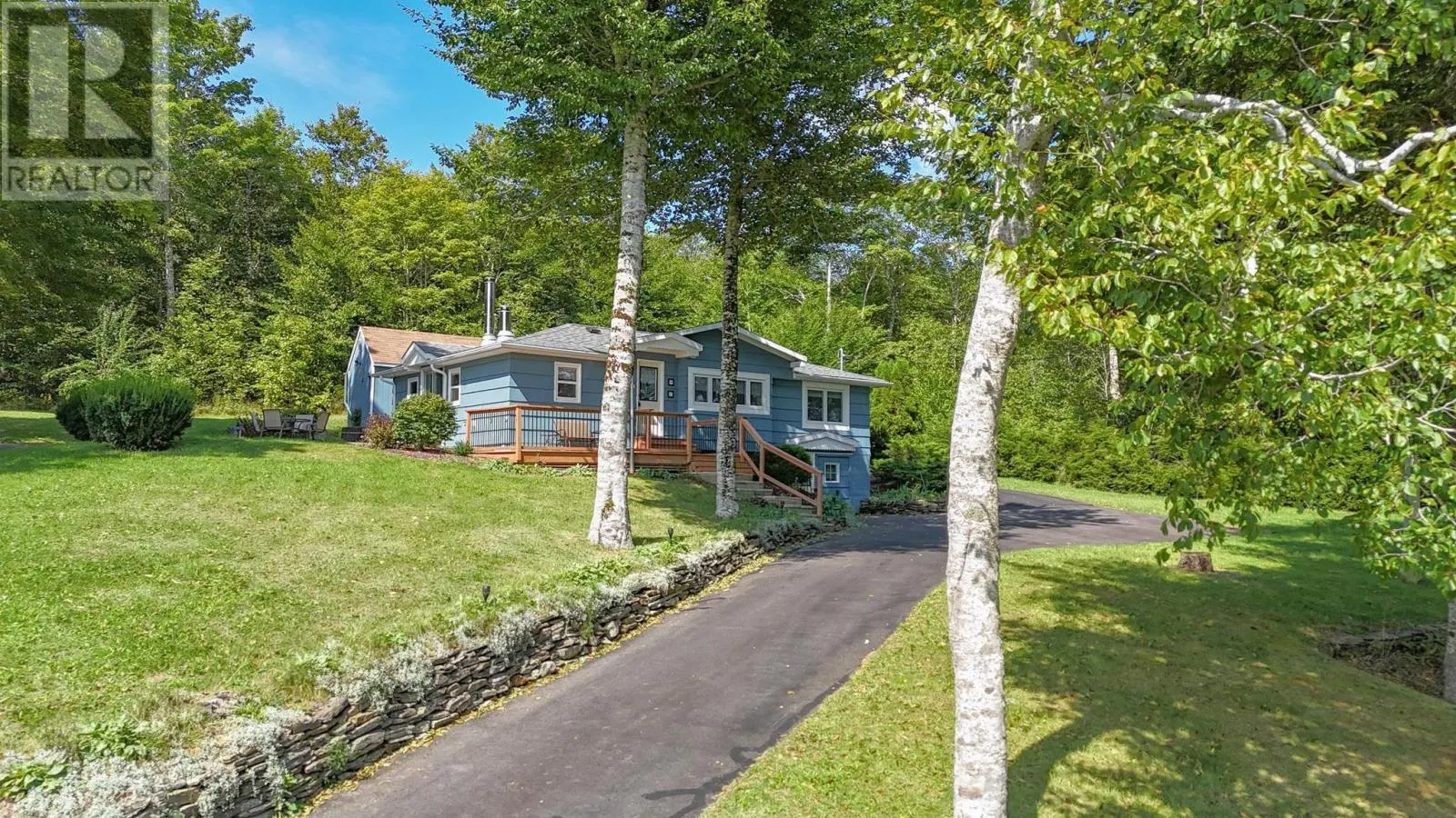 17600 & 17604 Highway 103