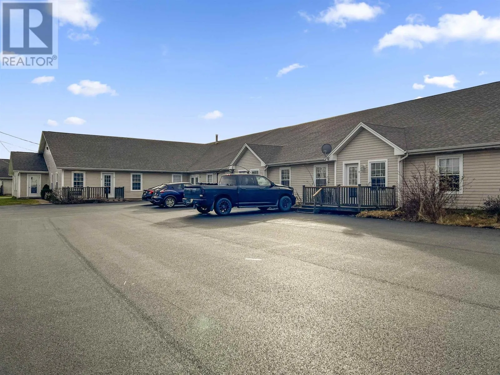 3 17 Heatherway Drive