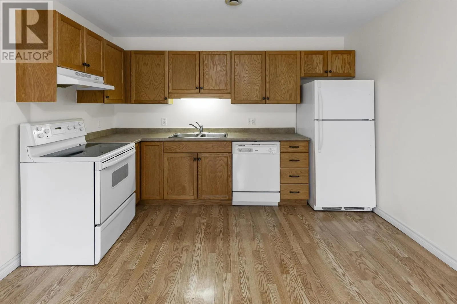 3 17 Heatherway Drive