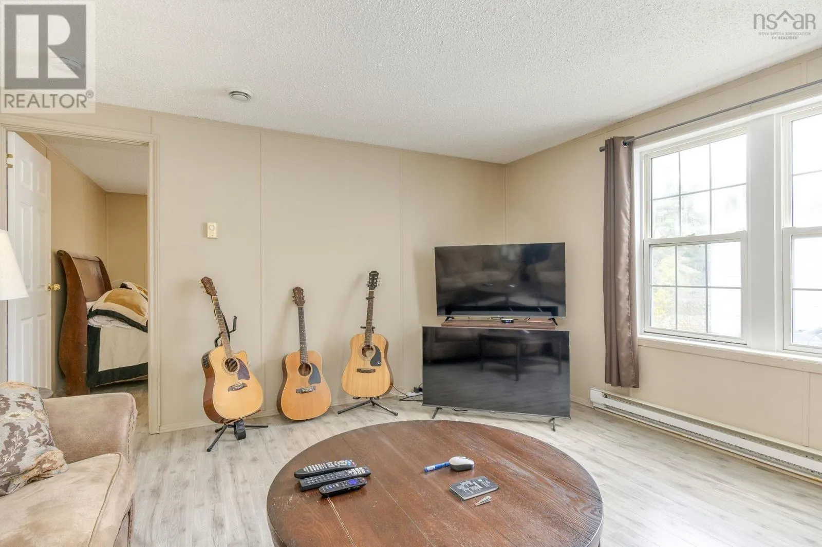 94 Commission Street