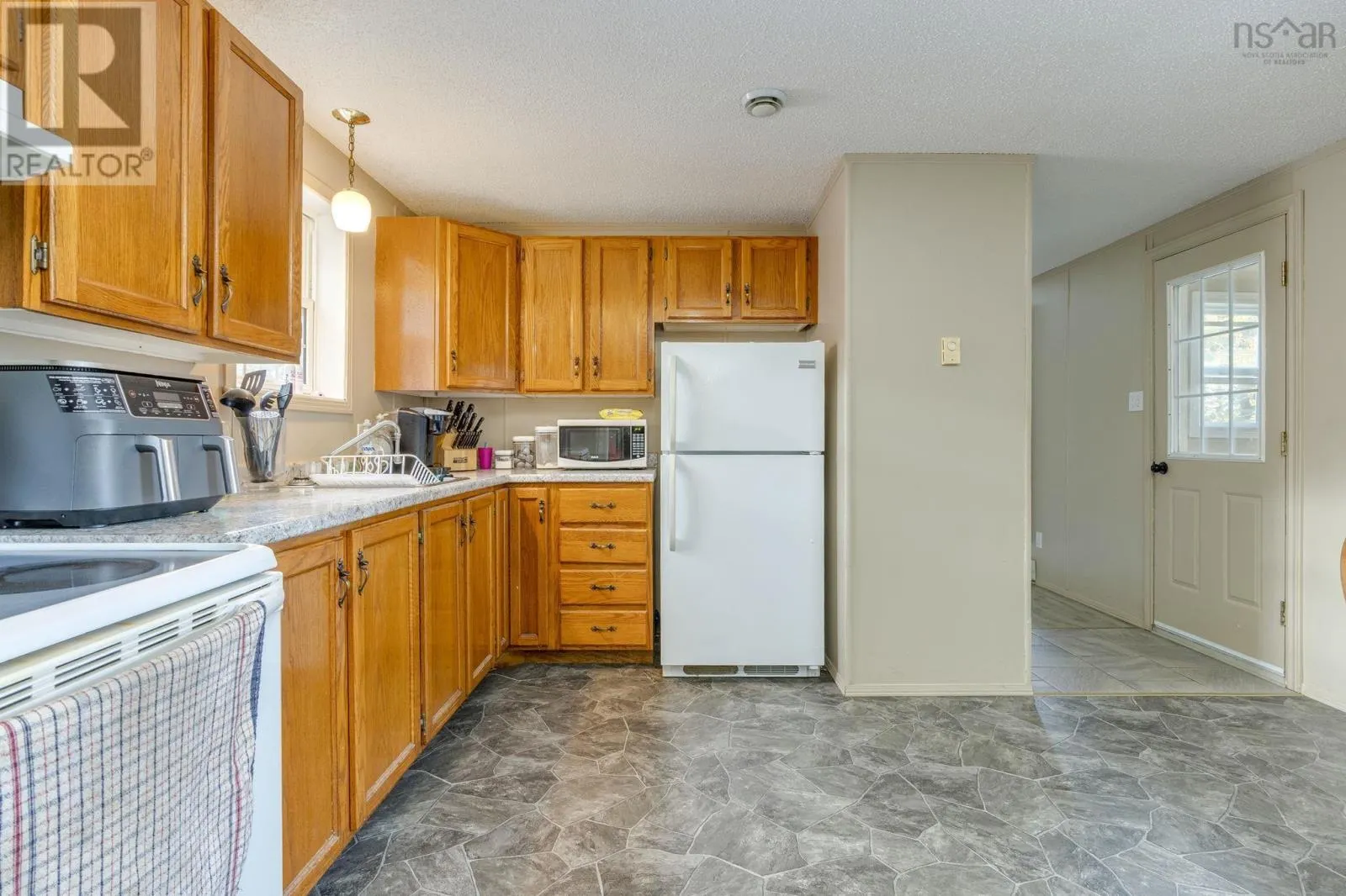 94 Commission Street