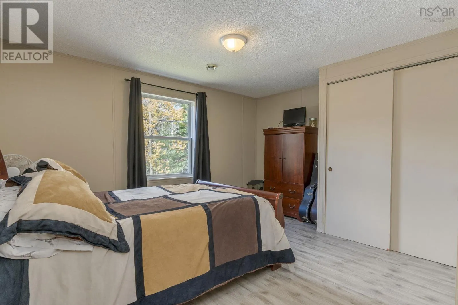 94 Commission Street