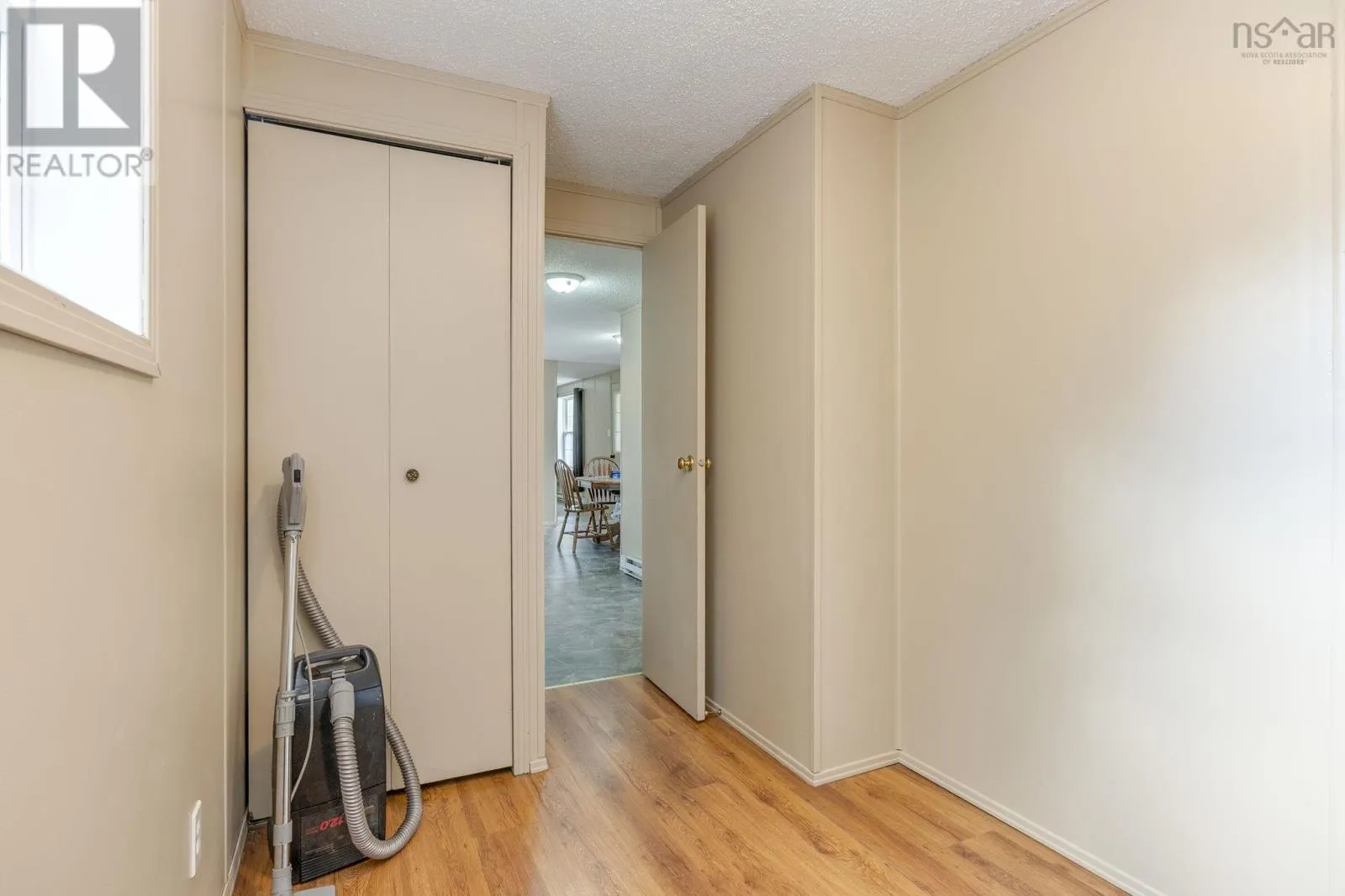 94 Commission Street