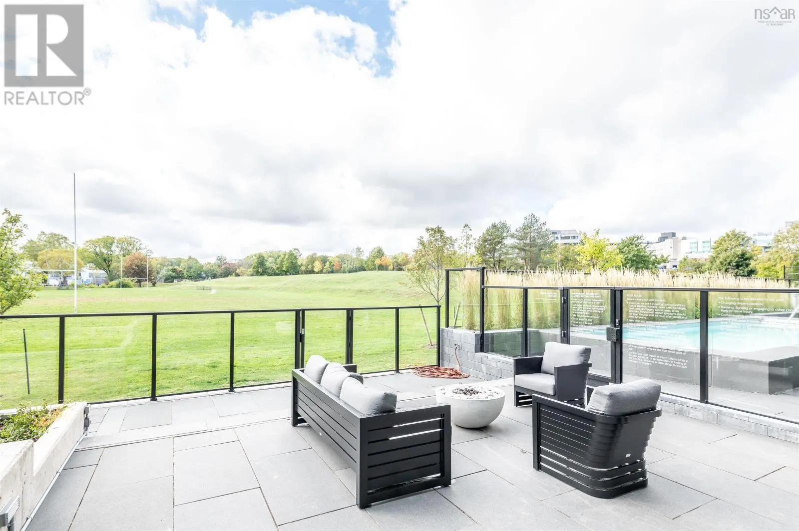 602 1048 Wellington Street