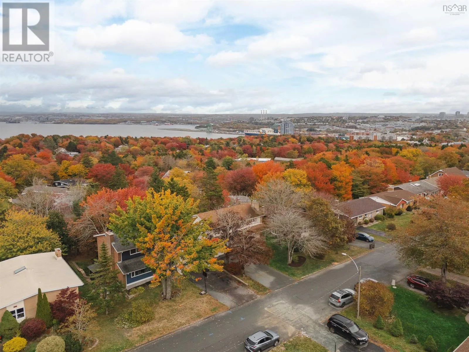 43 Deepwood Crescent