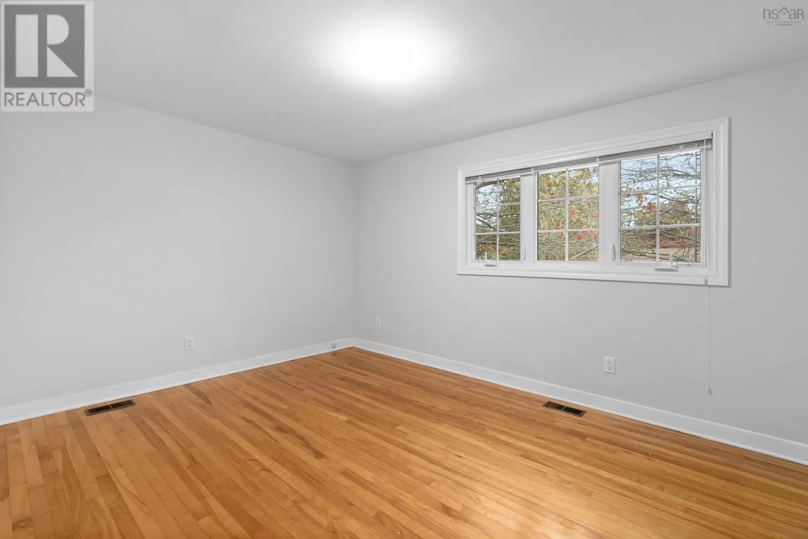 43 Deepwood Crescent