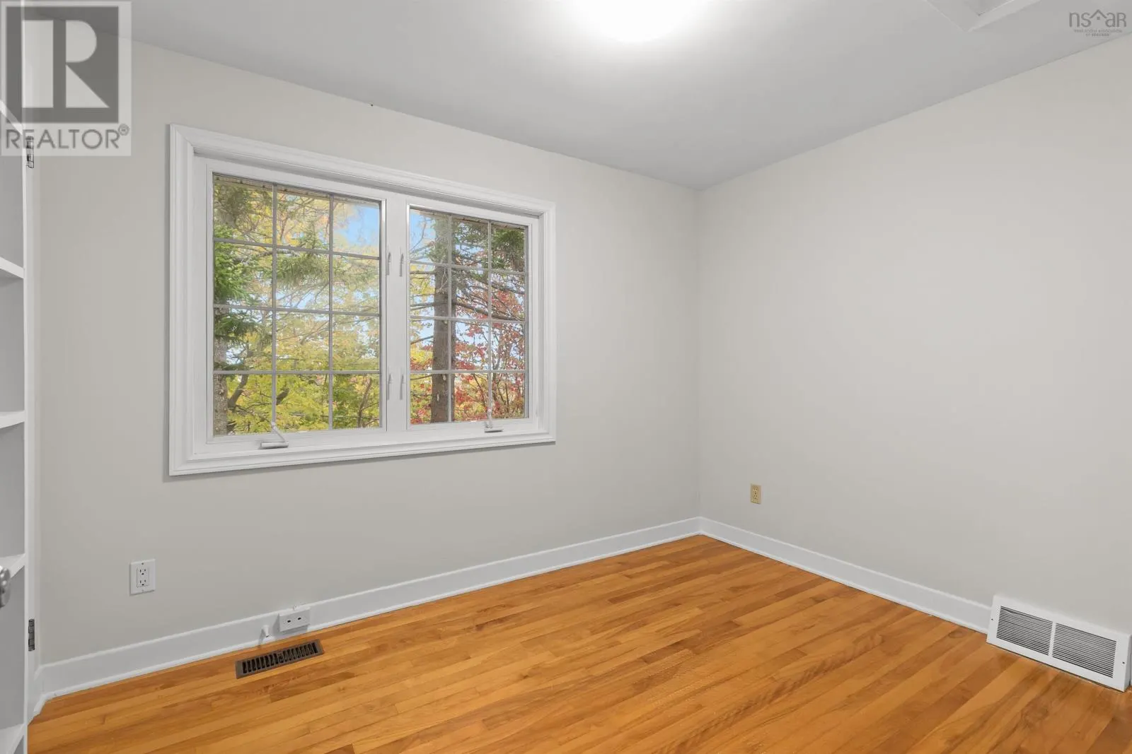 43 Deepwood Crescent