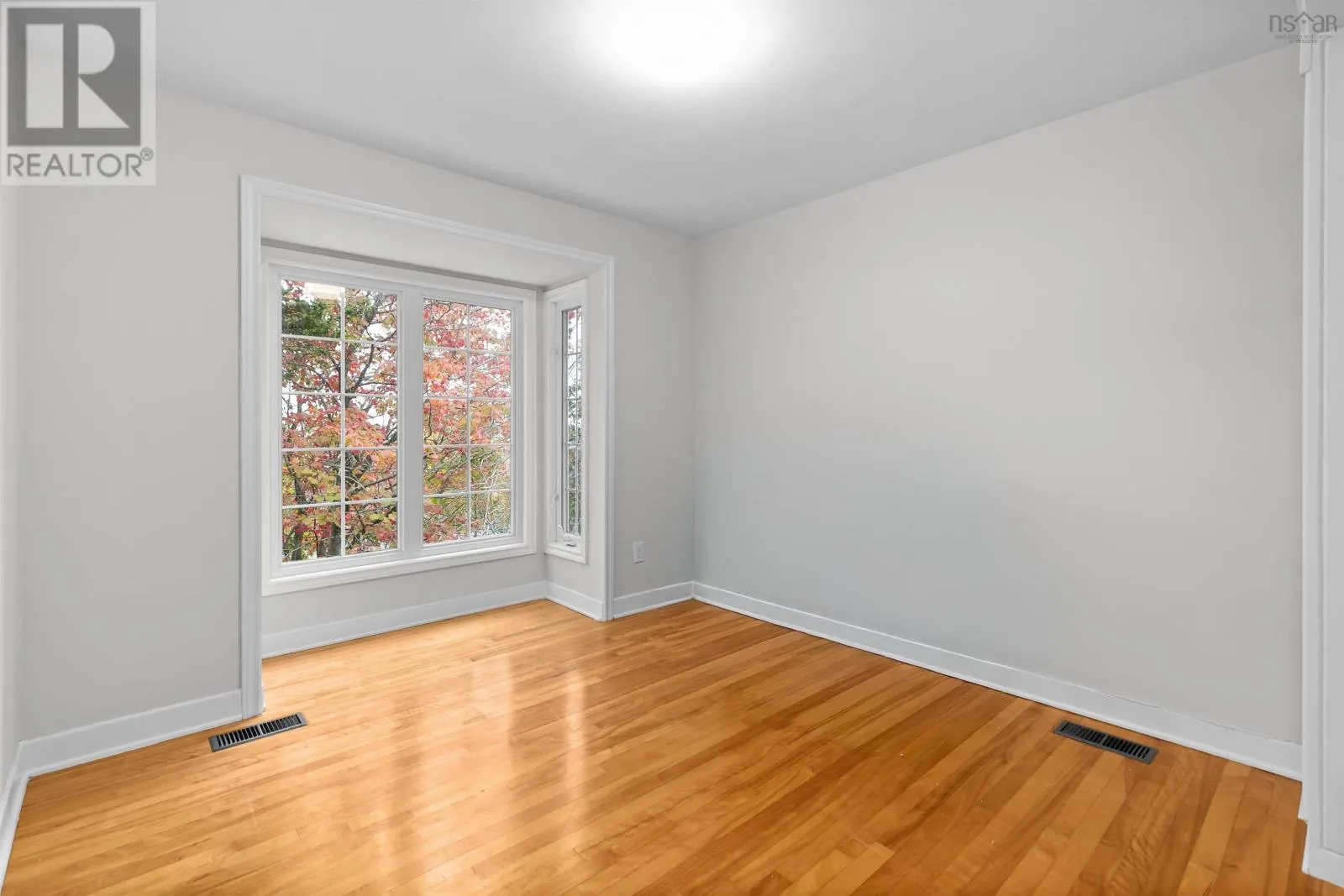 43 Deepwood Crescent