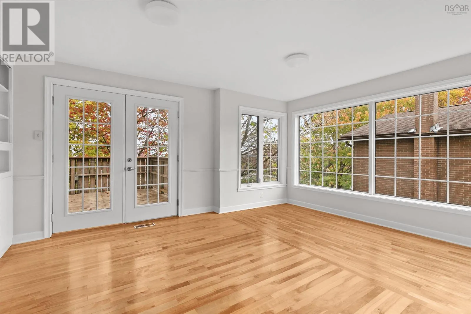 43 Deepwood Crescent