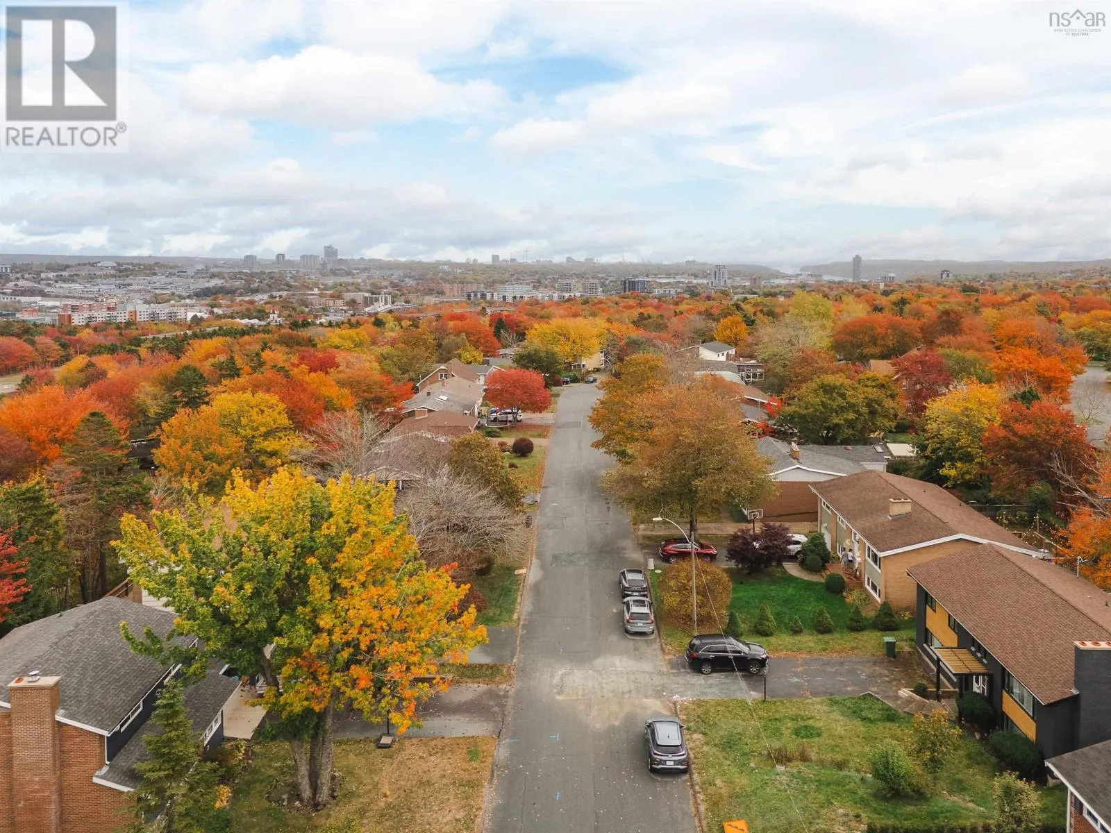 43 Deepwood Crescent