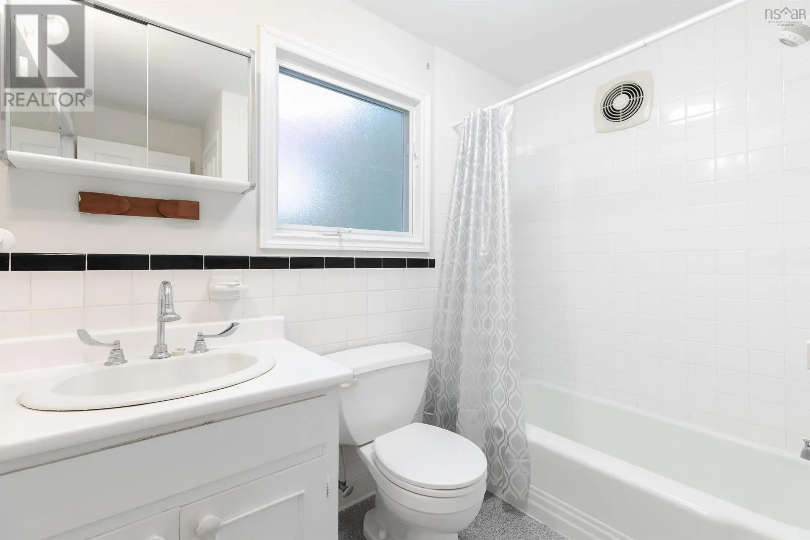 43 Deepwood Crescent