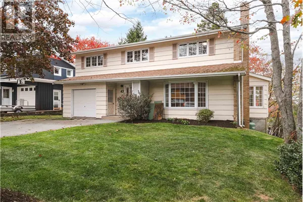 43 Deepwood Crescent