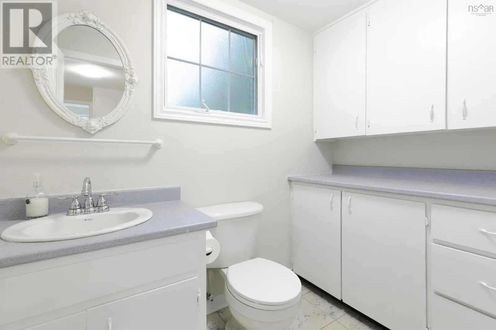 43 Deepwood Crescent