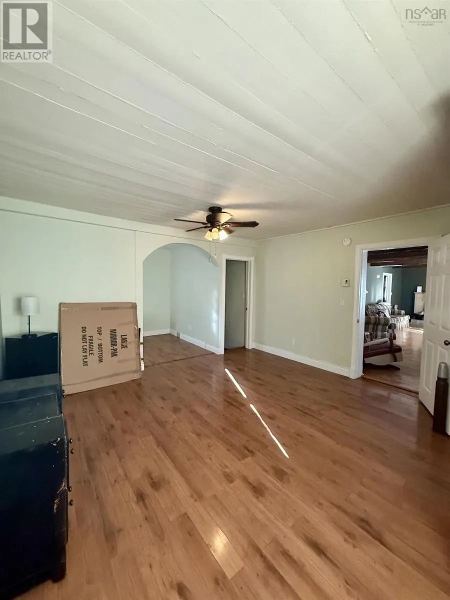 2774 East River West Side Route