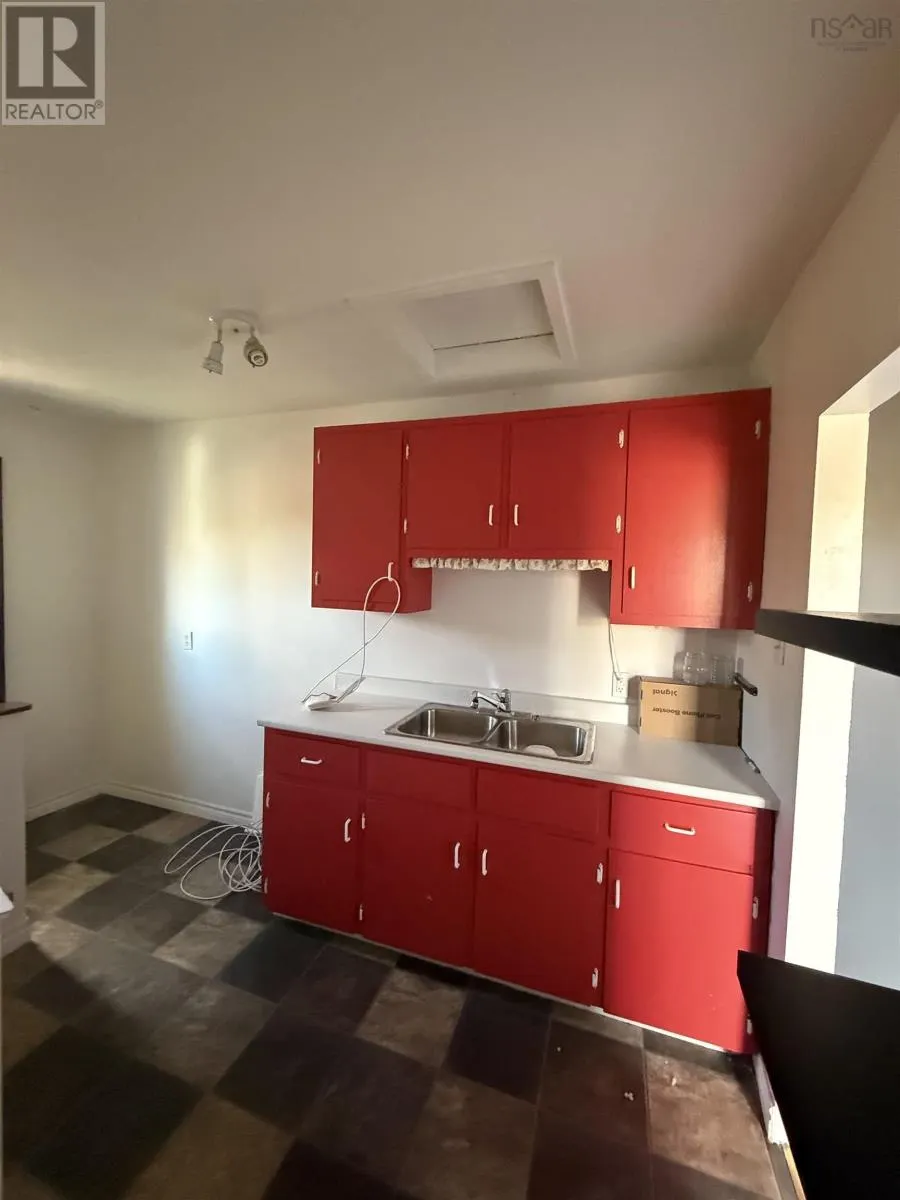 2774 East River West Side Route