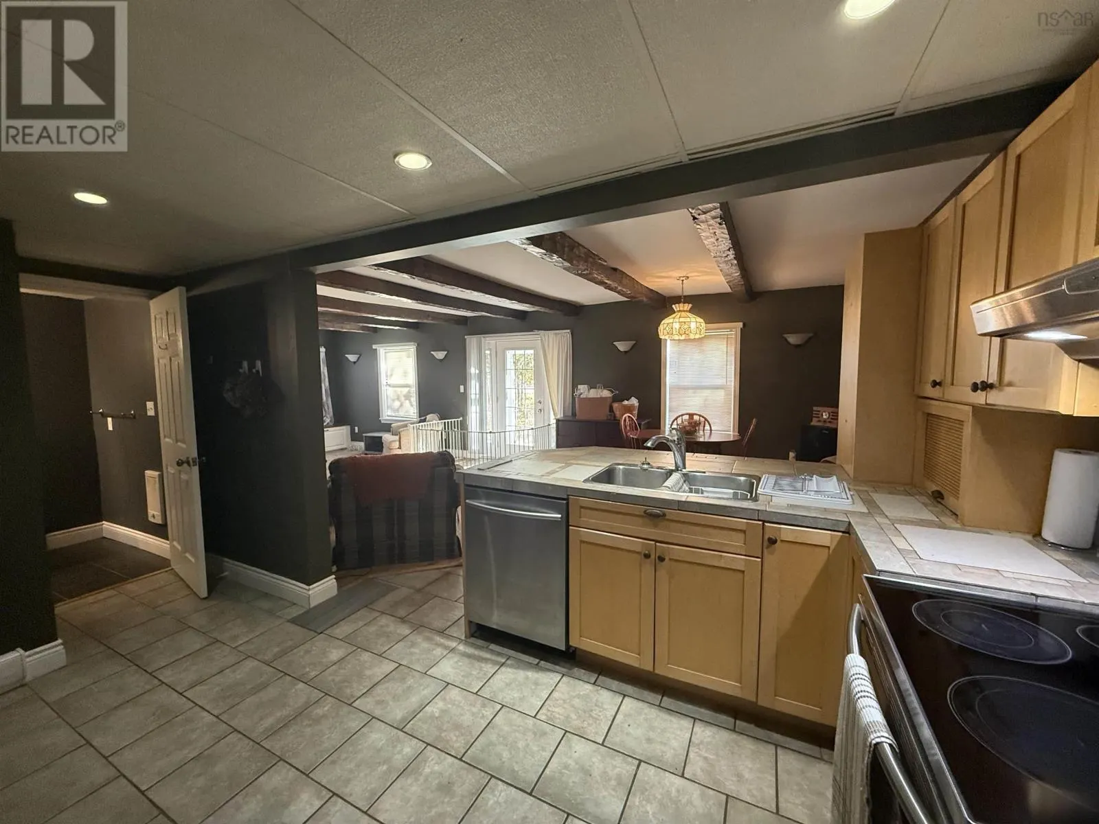 2774 East River West Side Route