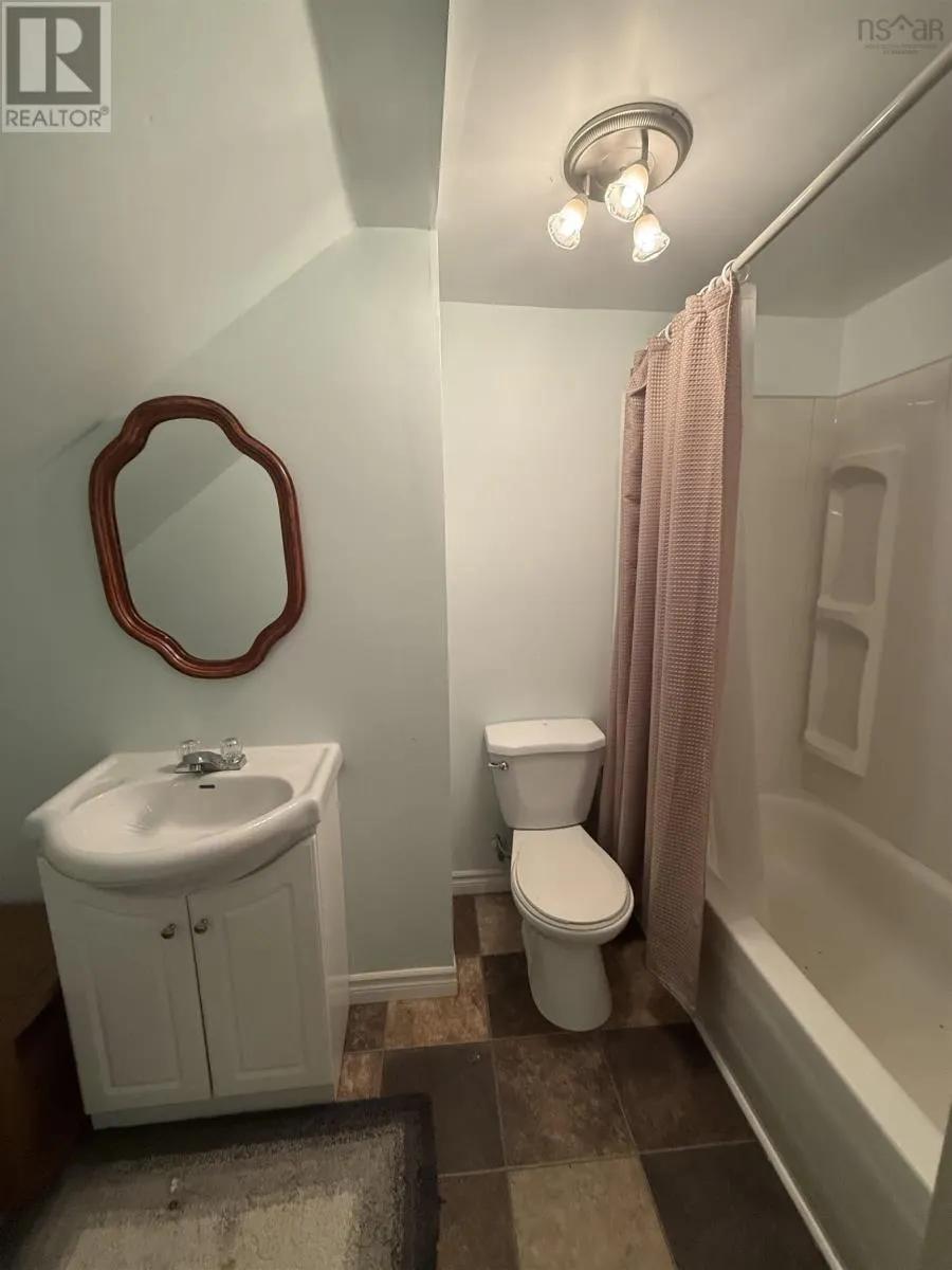 2774 East River West Side Route