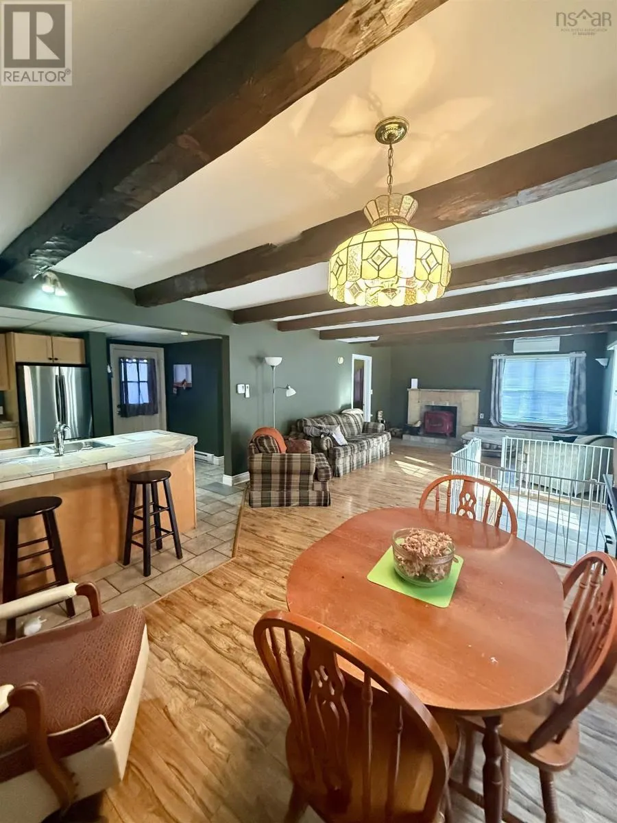 2774 East River West Side Route