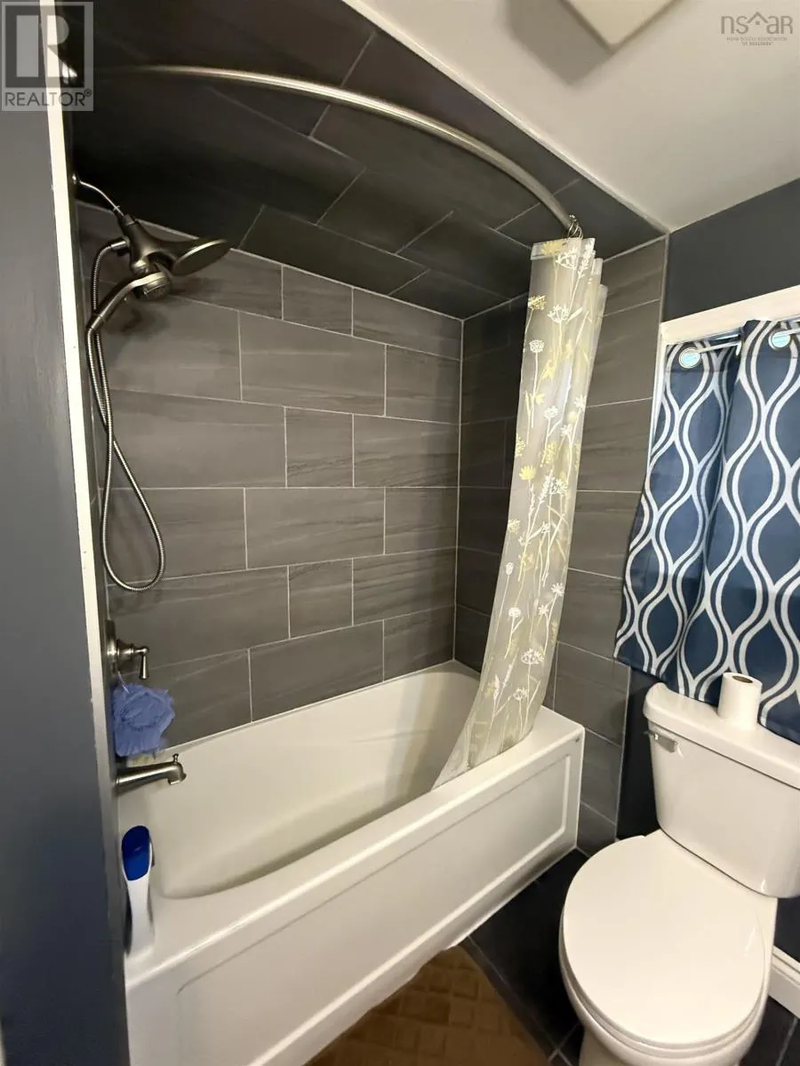 2774 East River West Side Route