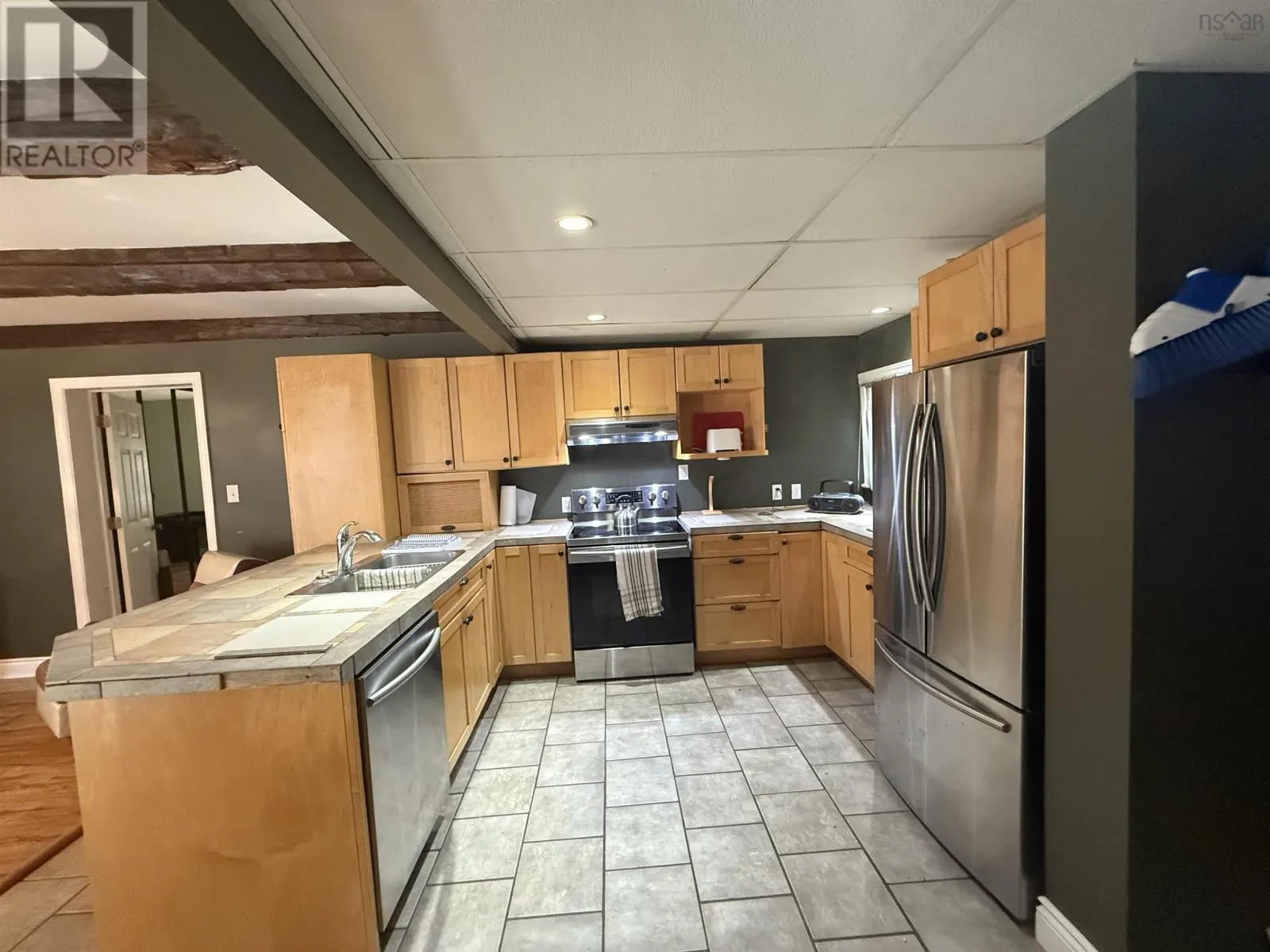 2774 East River West Side Route