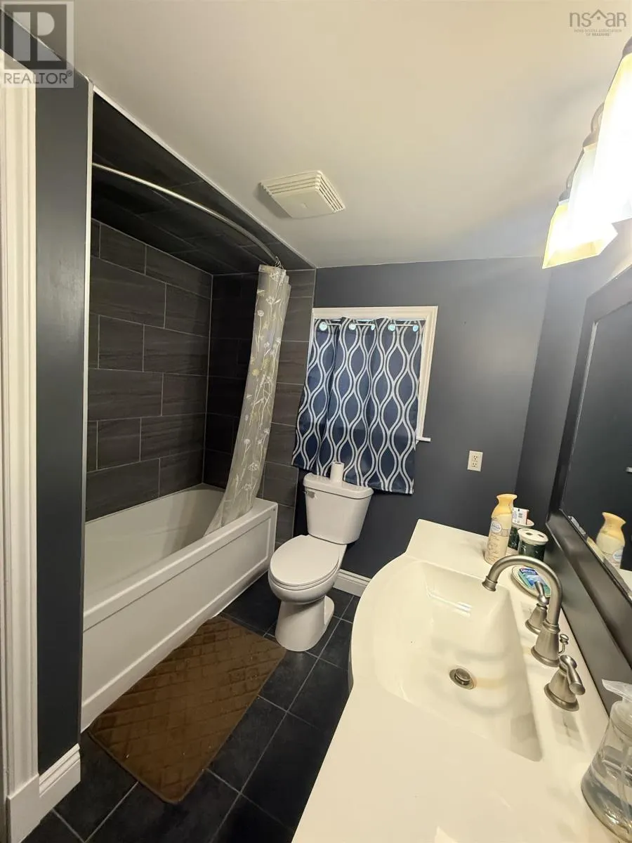 2774 East River West Side Route