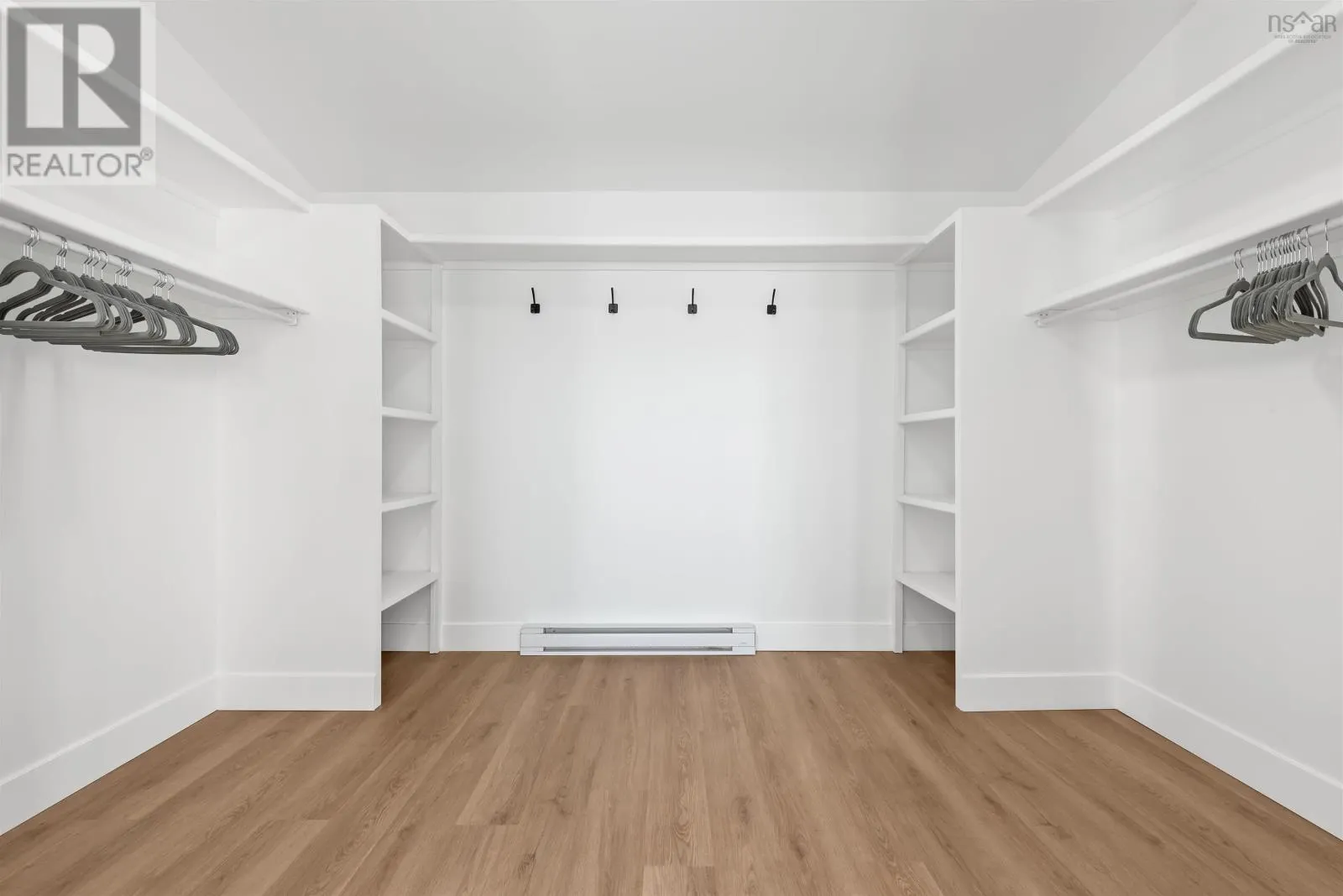 40 Martins Point Road