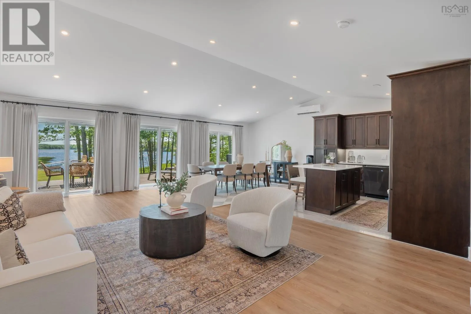 40 Martins Point Road