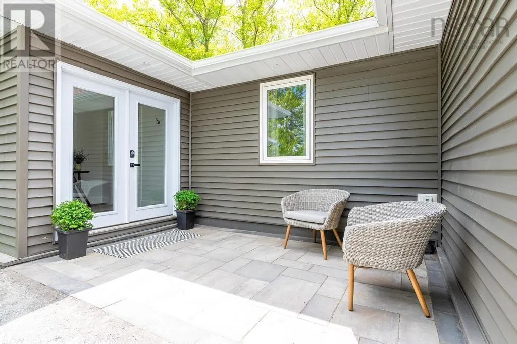 40 Martins Point Road