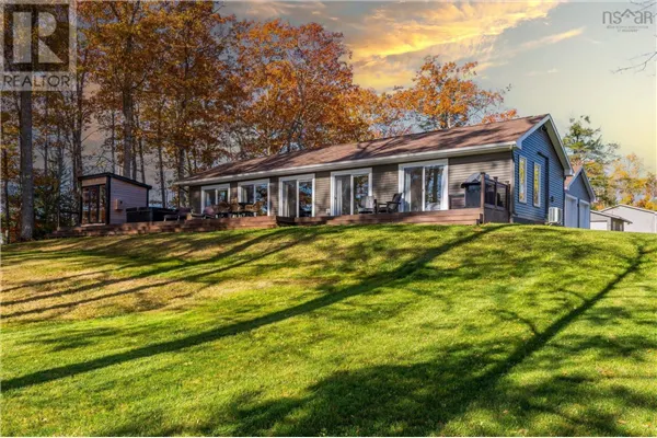 40 Martins Point Road