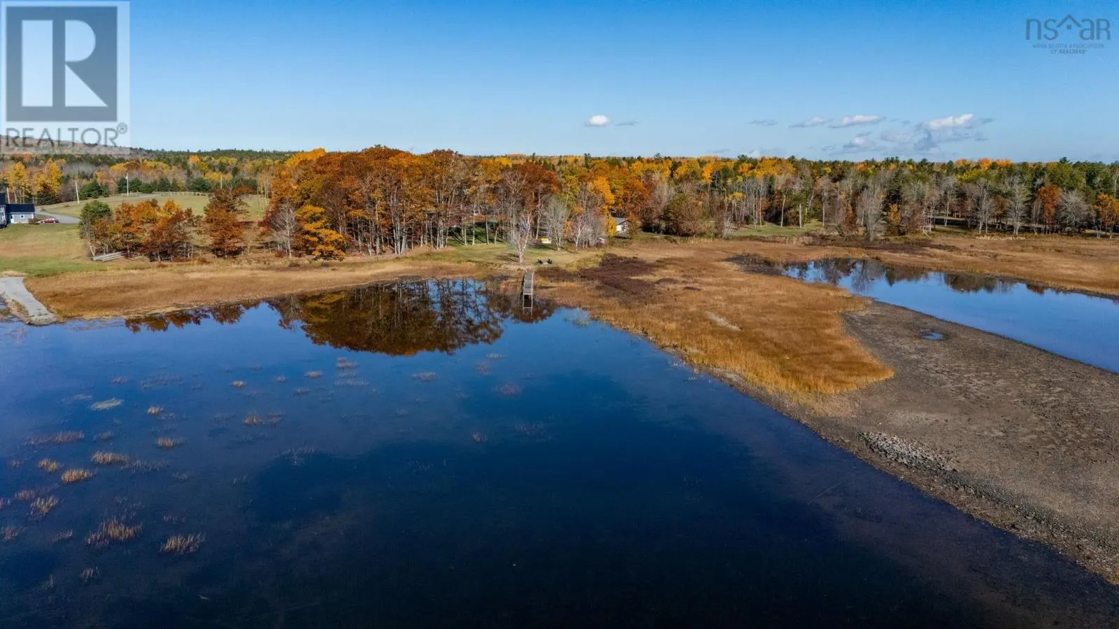 40 Martins Point Road