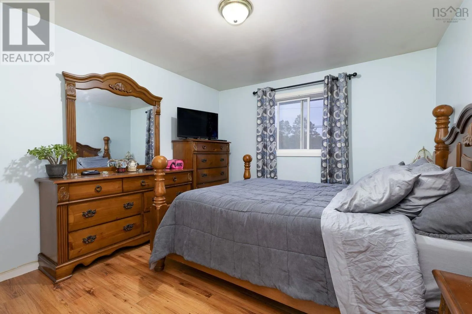 109 & 111 Glenwood Drive