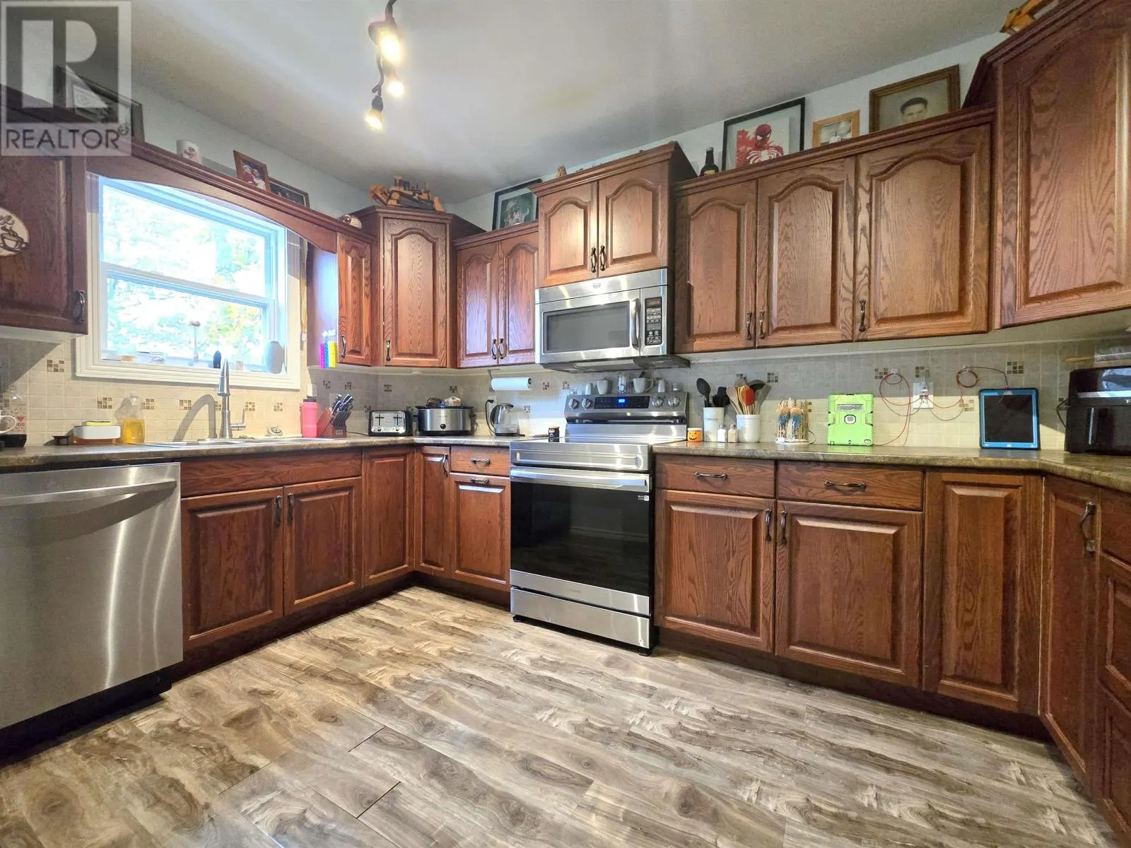 62 West Pleasant Street