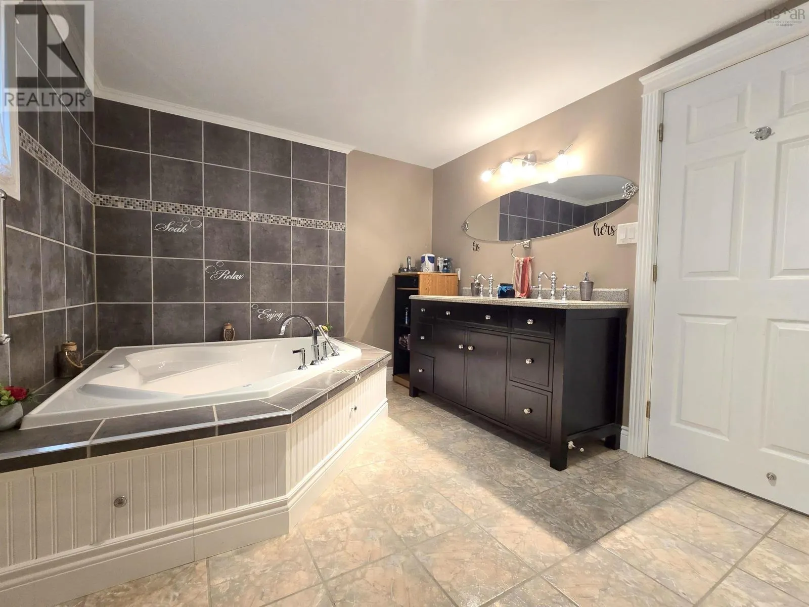 62 West Pleasant Street