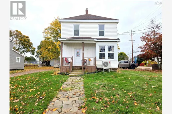 62 West Pleasant Street