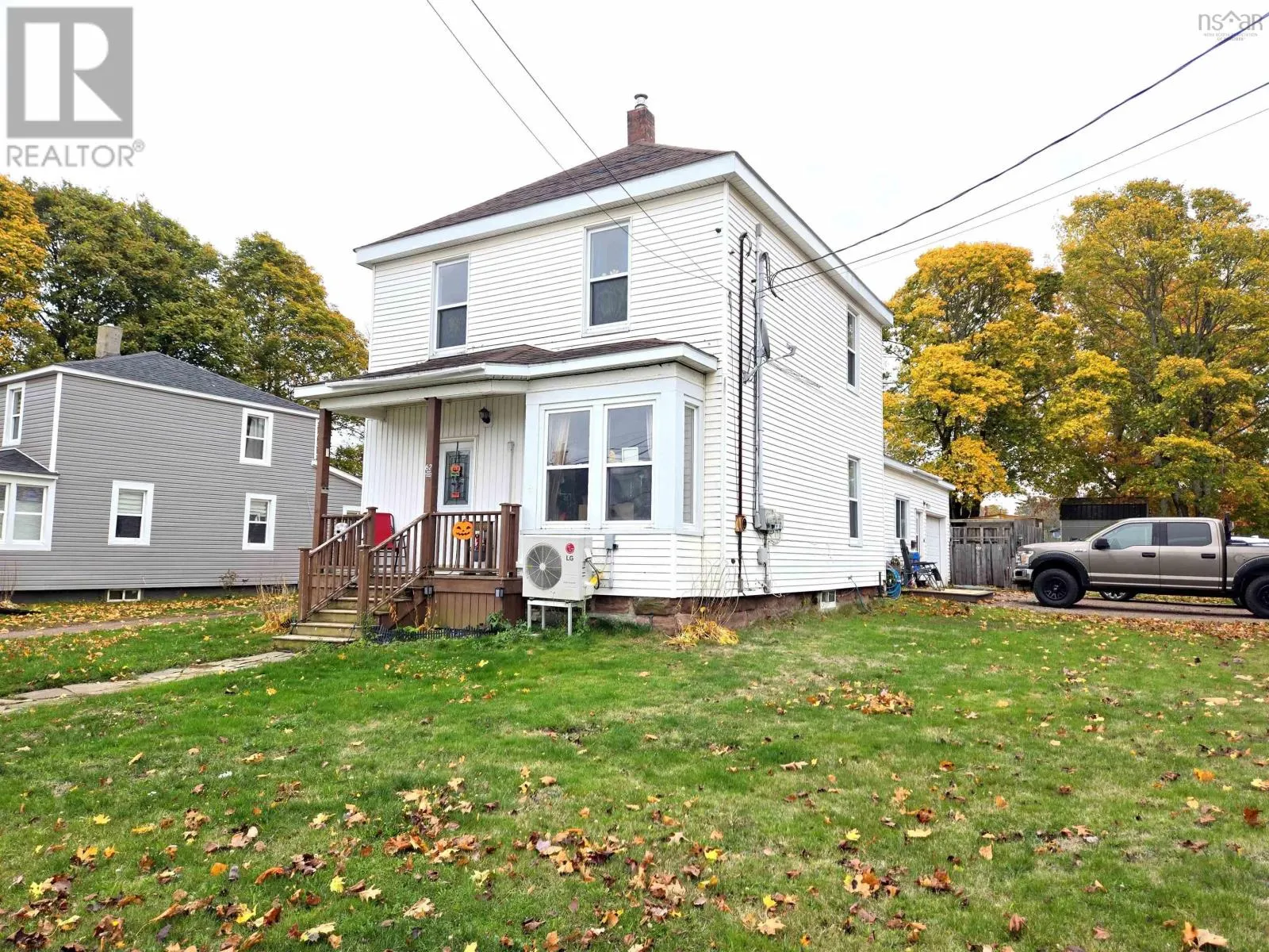 62 West Pleasant Street