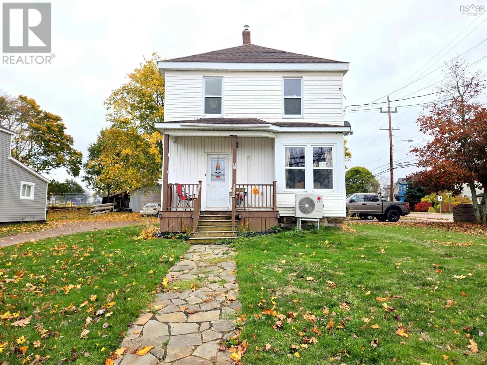 62 West Pleasant Street