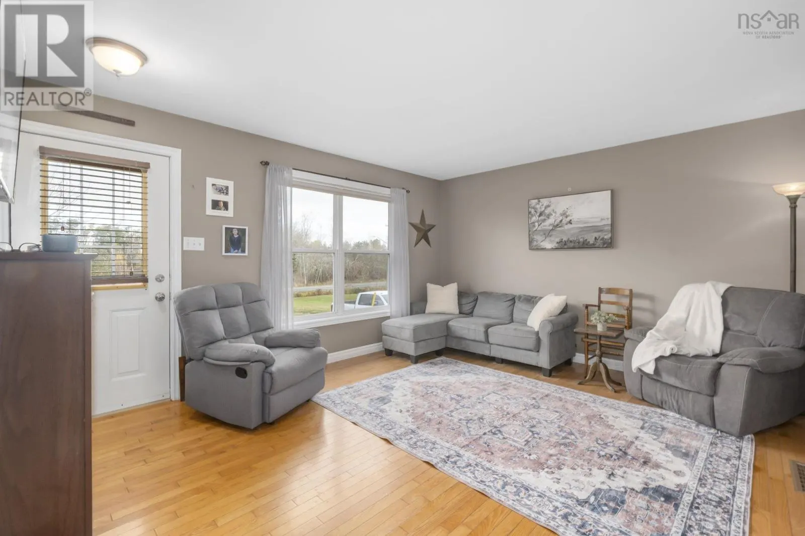 112 Dutch Settlement Road