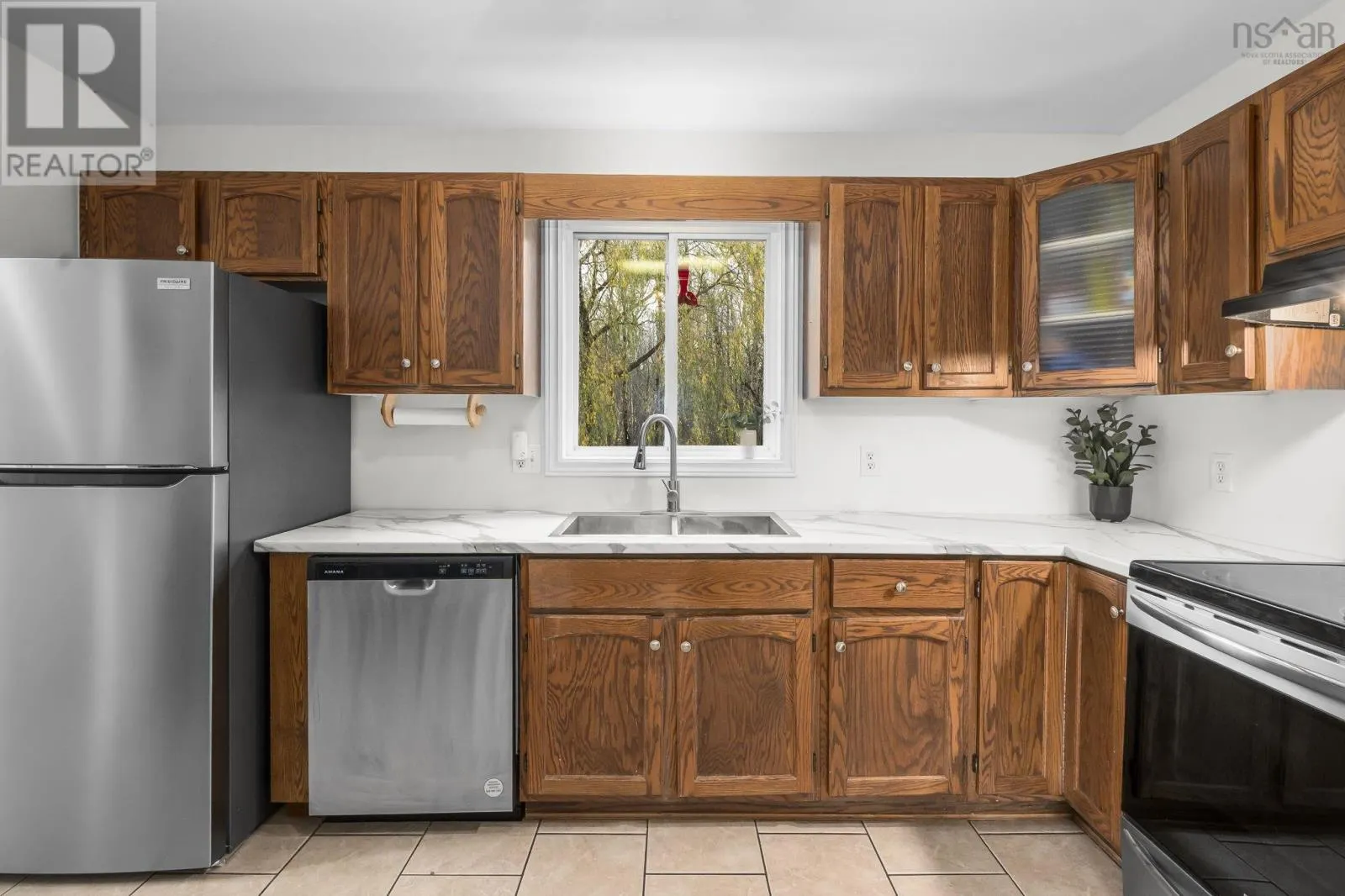 112 Dutch Settlement Road