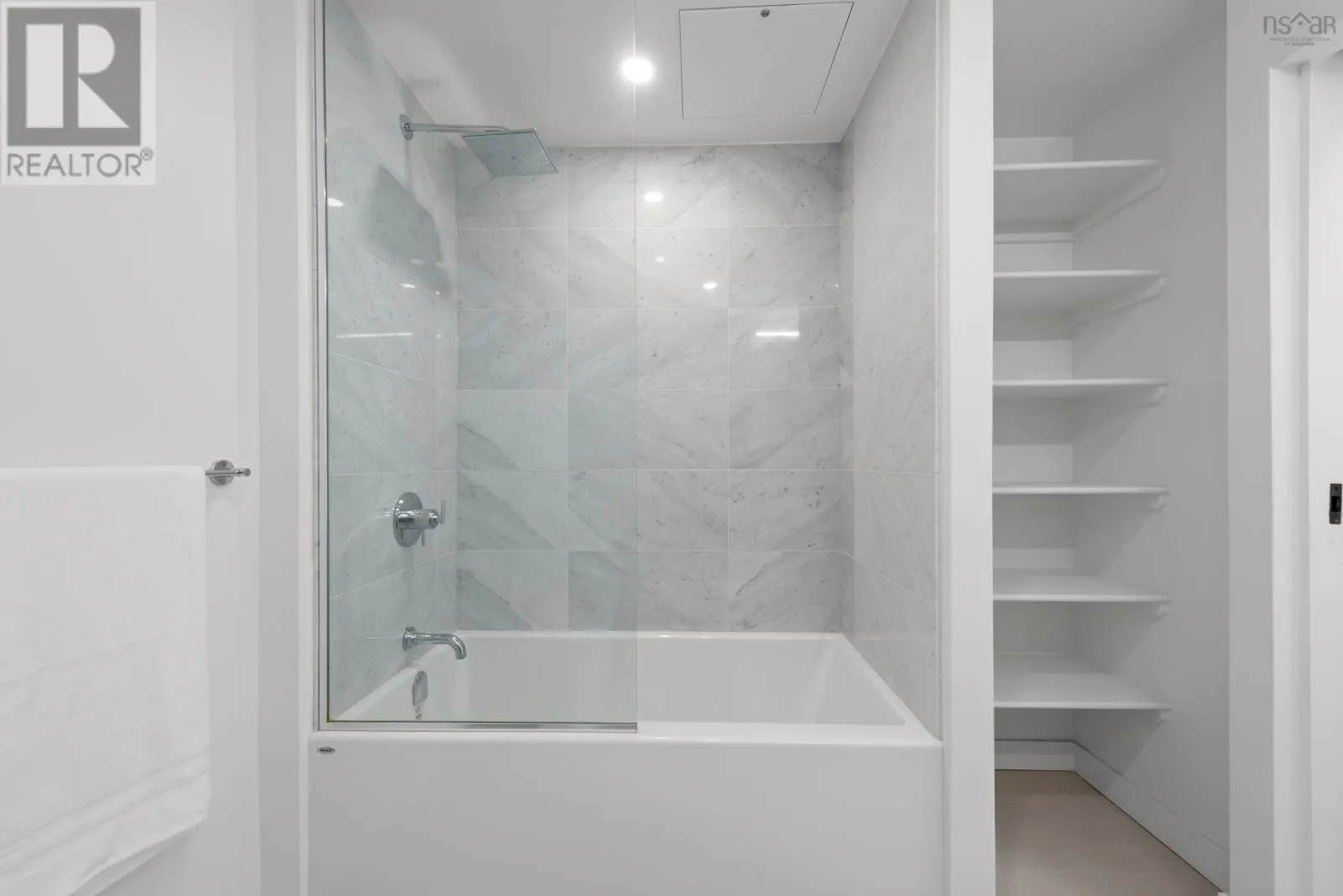 1006 1650 Granville Street